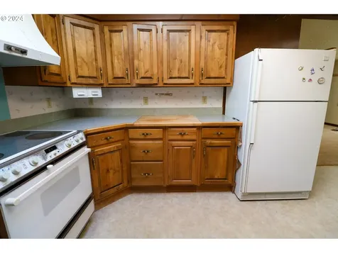 62828 Poppy Road Coos Bay OR 97420