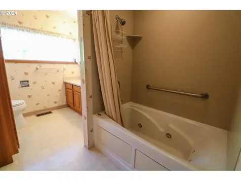 62828 Poppy Road Coos Bay OR 97420