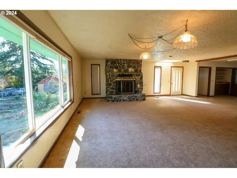 62828 Poppy Road Coos Bay OR 97420