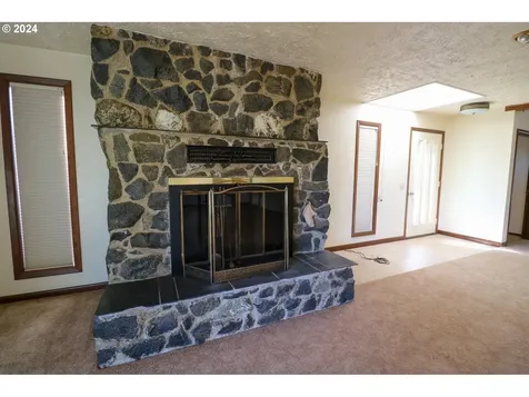 62828 Poppy Road Coos Bay OR 97420