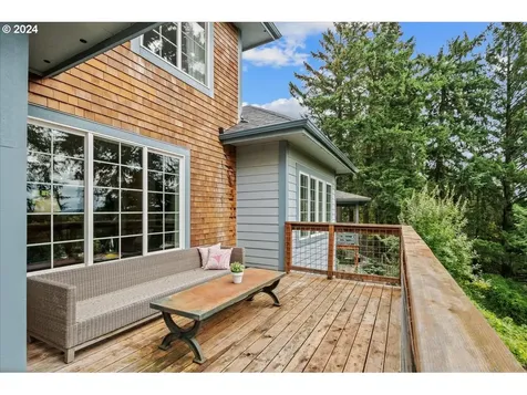8143 SE Clydie Court Portland OR 97206