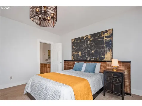 8143 SE Clydie Court Portland OR 97206