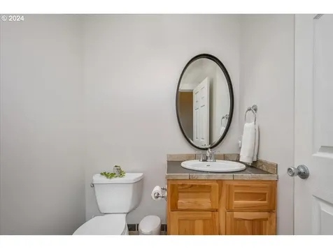 8143 SE Clydie Court Portland OR 97206
