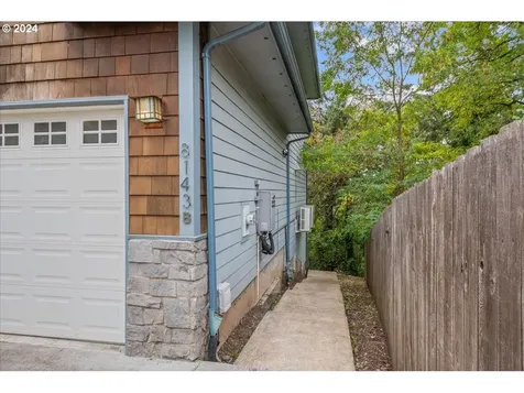 8143 SE Clydie Court Portland OR 97206