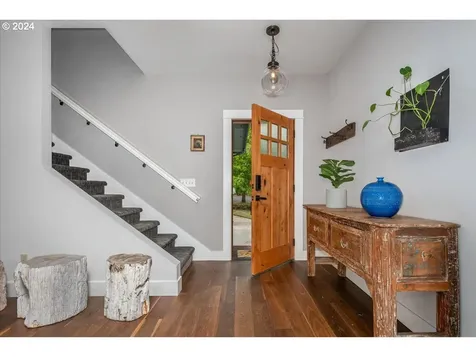 8143 SE Clydie Court Portland OR 97206
