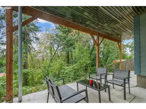 8143 SE Clydie Court Portland OR 97206