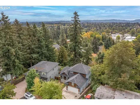 8143 SE Clydie Court Portland OR 97206