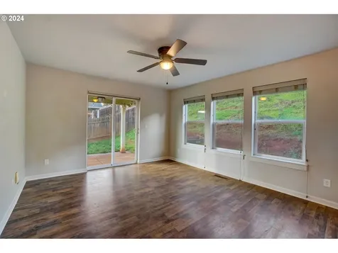 326 Nw Pacific Hills Drive Willamina OR 97396