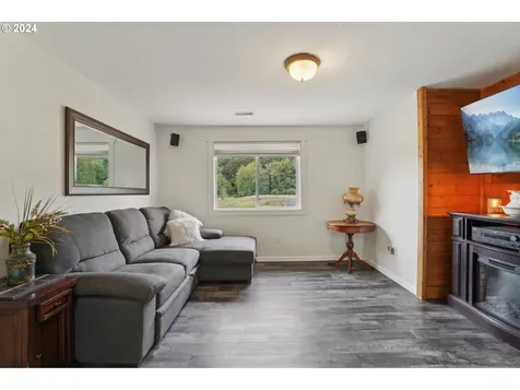 118 Regal Lane Kelso WA 98626