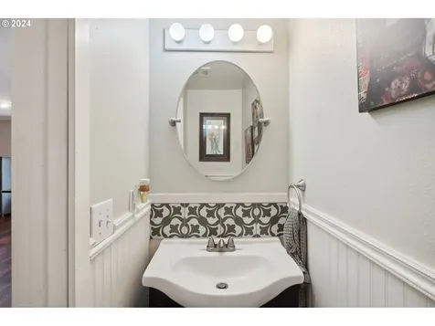 118 Regal Lane Kelso WA 98626