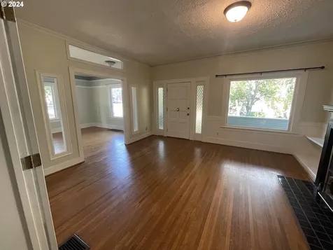 1208 E 19th Avenue Eugene OR 97403