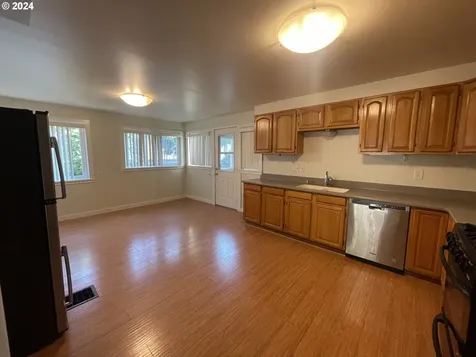 1208 E 19th Avenue Eugene OR 97403