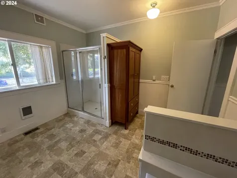 1208 E 19th Avenue Eugene OR 97403