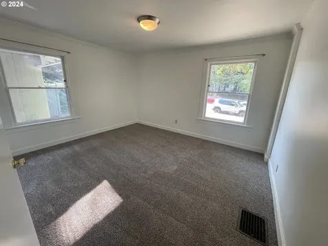 1208 E 19th Avenue Eugene OR 97403