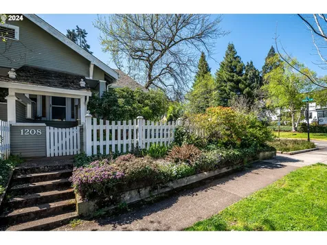 1208 E 19th Avenue Eugene OR 97403