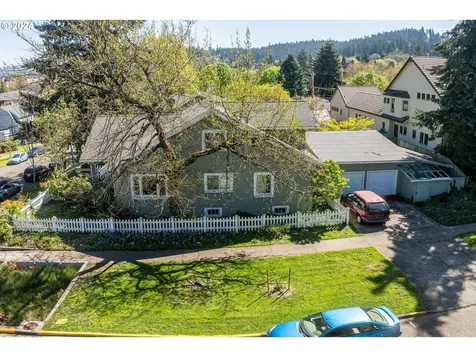 1208 E 19th Avenue Eugene OR 97403