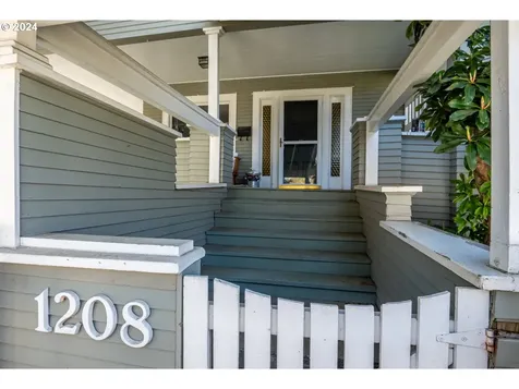 1208 E 19th Avenue Eugene OR 97403
