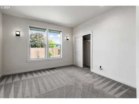 2716 Nw 127th Street Vancouver WA 98685