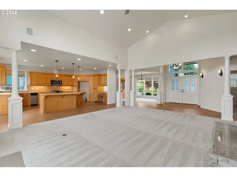 2716 Nw 127th Street Vancouver WA 98685