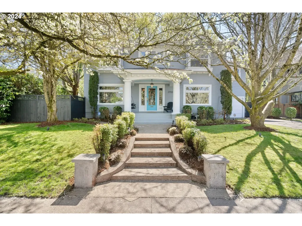 3448 E Burnside Street Portland OR 97214