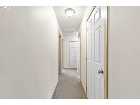 1635 Birch Avenue Cottage Grove OR 97424