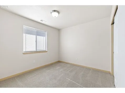 1635 Birch Avenue Cottage Grove OR 97424