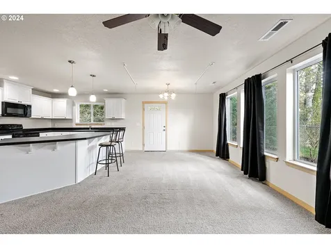 1635 Birch Avenue Cottage Grove OR 97424
