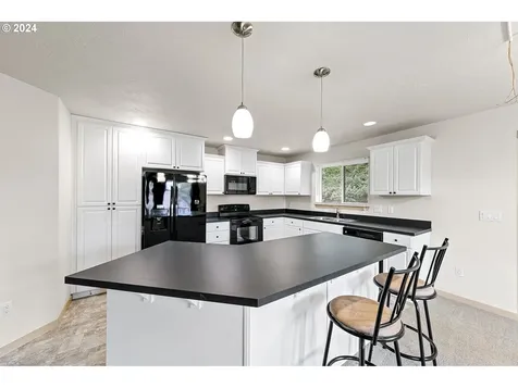 1635 Birch Avenue Cottage Grove OR 97424