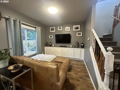 1367 N 24th Circle Washougal WA 98671