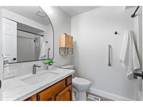 1920 NE 148th Place Portland OR 97230