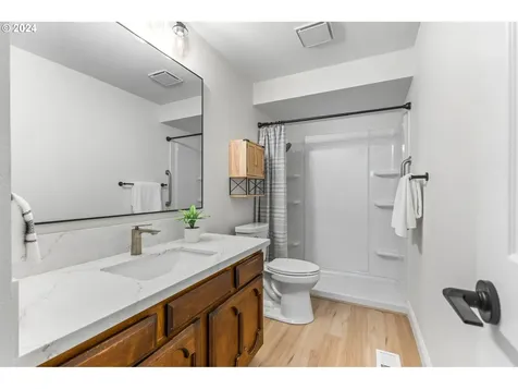 1920 NE 148th Place Portland OR 97230