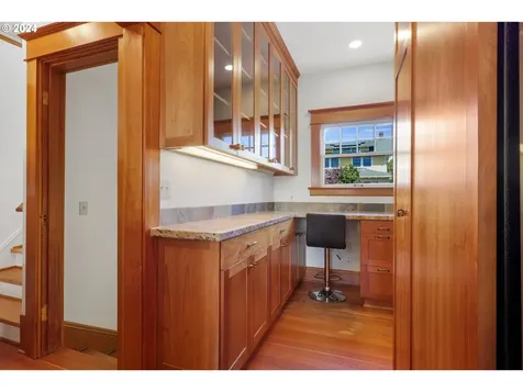 5160 NE Wistaria Drive Portland OR 97213