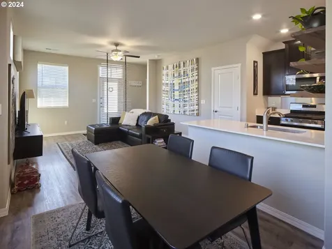 15330 NE 70th Street Vancouver WA 98682