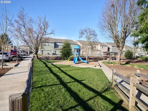 15330 NE 70th Street Vancouver WA 98682