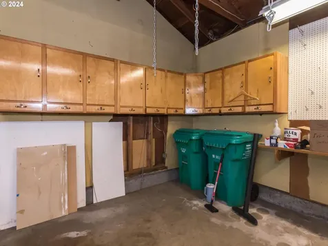 12626 Ne Davis Street Portland OR 97230