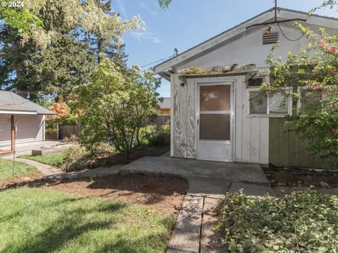 12626 Ne Davis Street Portland OR 97230