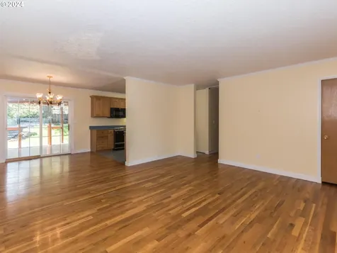 12626 Ne Davis Street Portland OR 97230