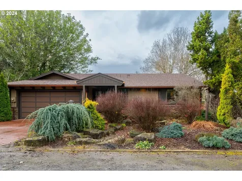 319 SE 63rd Avenue Portland OR 97215