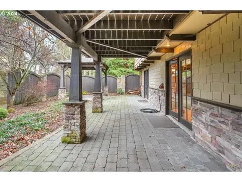 319 SE 63rd Avenue Portland OR 97215
