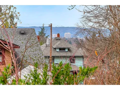319 SE 63rd Avenue Portland OR 97215