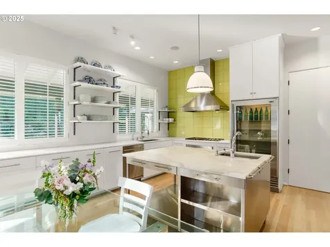4175 SW Greenleaf Drive Portland OR 97221