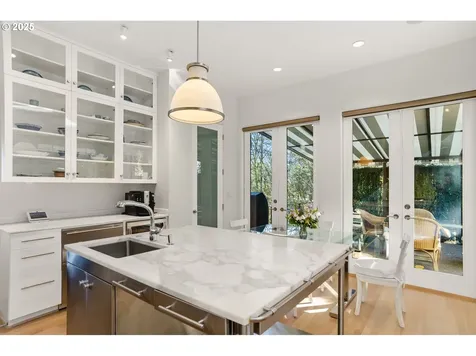 4175 SW Greenleaf Drive Portland OR 97221