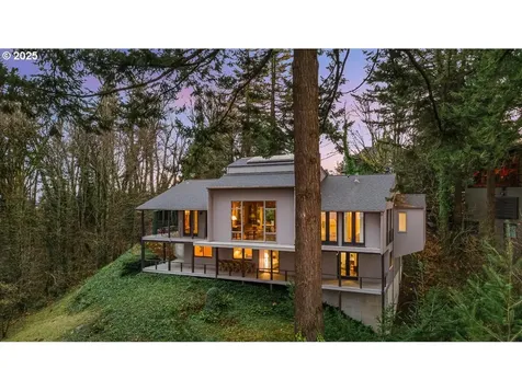 4175 SW Greenleaf Drive Portland OR 97221