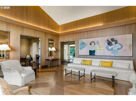 4175 SW Greenleaf Drive Portland OR 97221