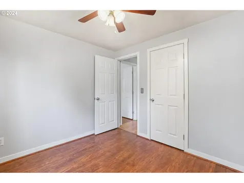 2708 E Walnut Avenue Newberg OR 97132