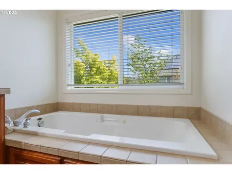 13931 Nw Trevino Street Portland OR 97229