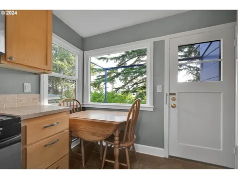 2095 Olive Street Eugene OR 97405