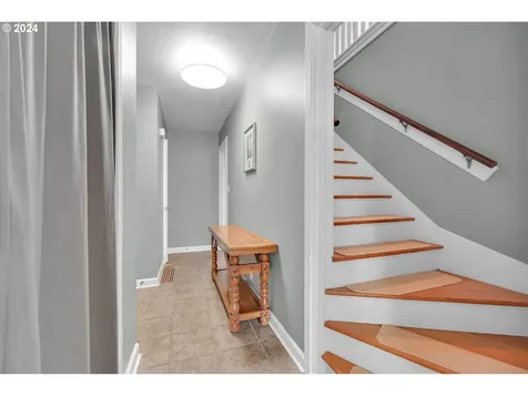 2095 Olive Street Eugene OR 97405