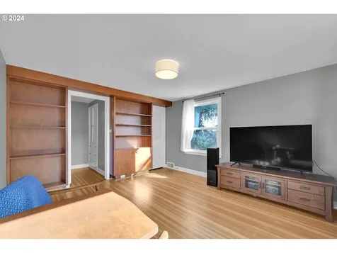 2095 Olive Street Eugene OR 97405