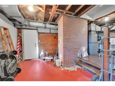 2095 Olive Street Eugene OR 97405